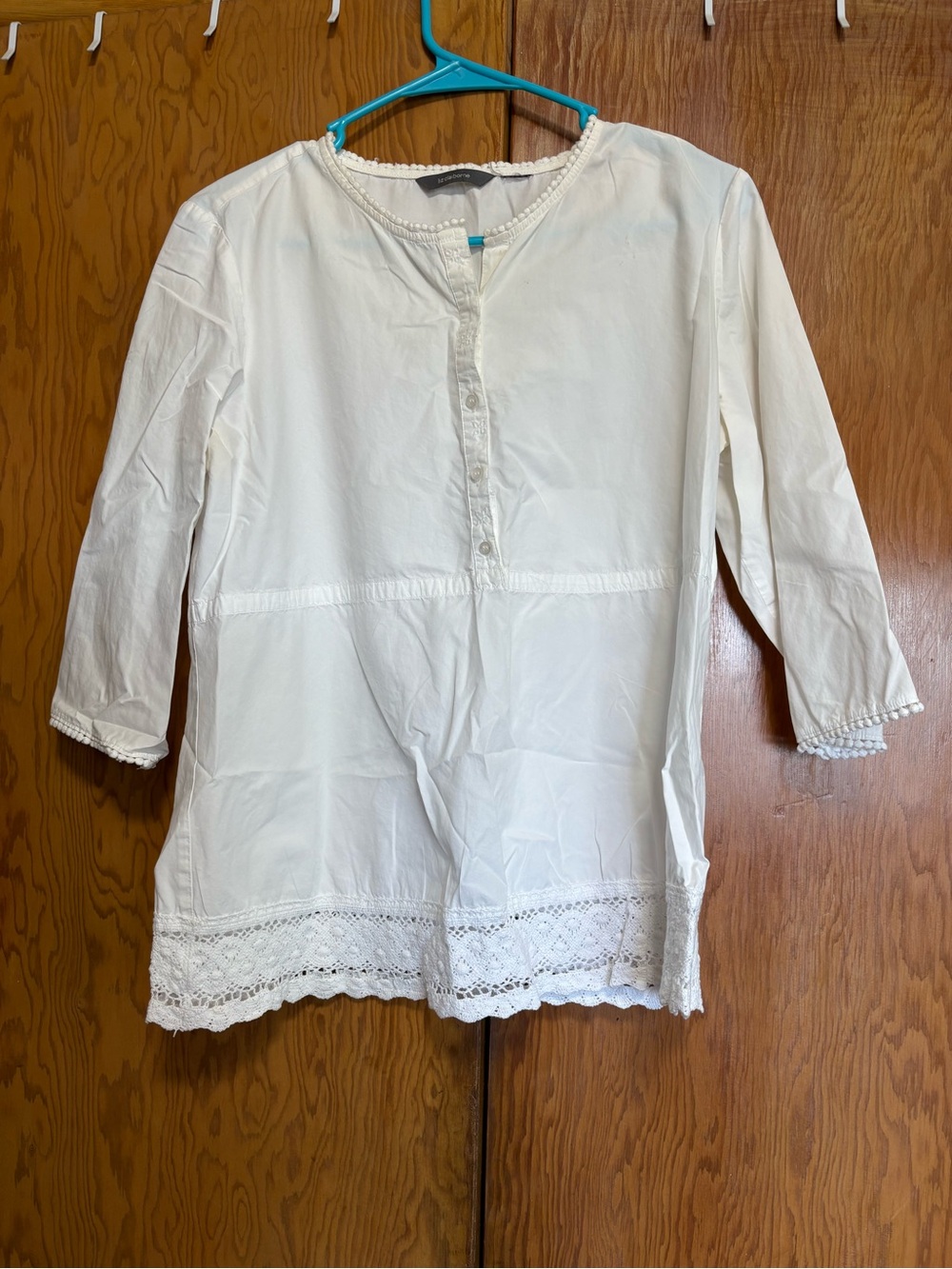 Liz Claiborne White Crochet-Trim Top